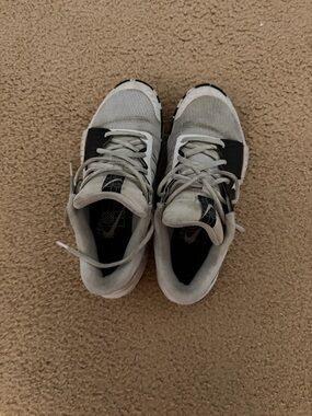 Nike pickleball sneakers